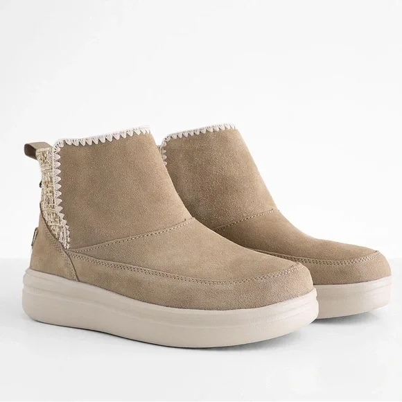 Hey Dude Mel Suede Tan Winter Boots with Quilted Collar - Picture 3 of 6